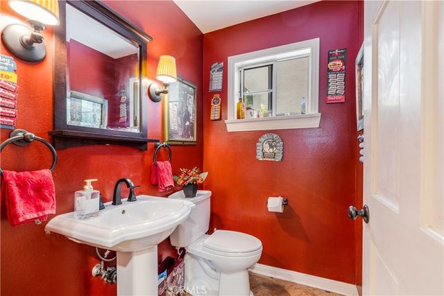 1714 Riverside, Glendale, CA 91201