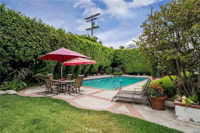1714 Riverside, Glendale, CA 91201