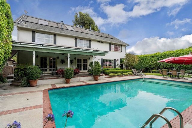 1714 Riverside, Glendale, CA 91201