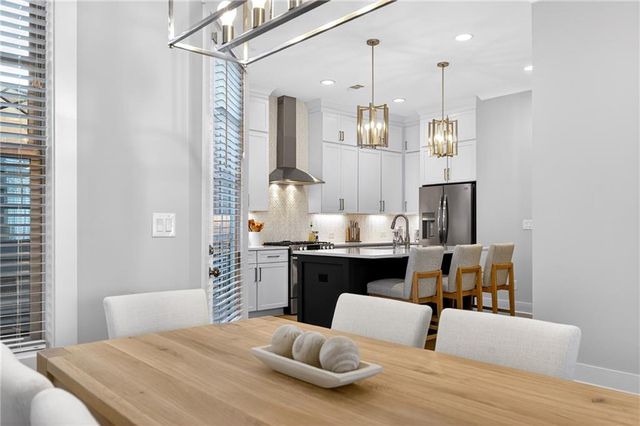 805 Castile Lane, Woodstock, GA 30188