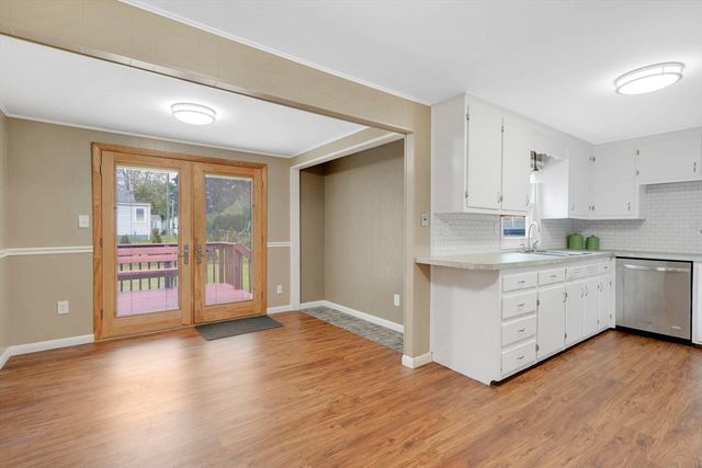 45 Juniper Dr, Springfield, MA 01119
