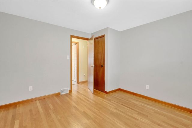 45 Juniper Dr, Springfield, MA 01119