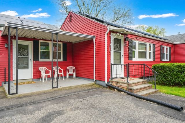 45 Juniper Dr, Springfield, MA 01119