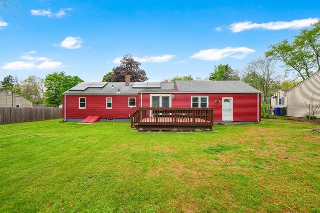 45 Juniper Dr, Springfield, MA 01119