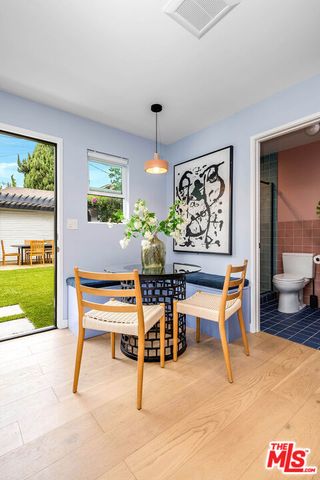552 N Bronson Avenue, Los Angeles, CA 90004