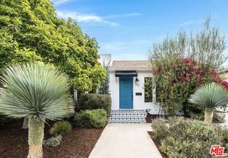 552 N Bronson Avenue, Los Angeles, CA 90004