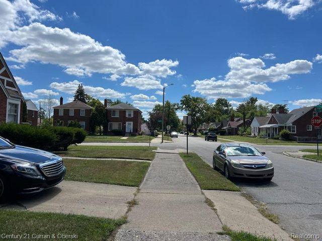 18210 Saint Marys Street, Detroit, MI 48235