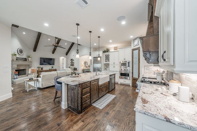 5071 Judy Drive, Midlothian, TX 76065