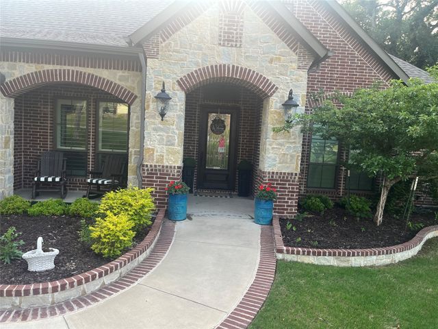 5071 Judy Drive, Midlothian, TX 76065