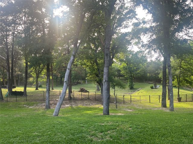 5071 Judy Drive, Midlothian, TX 76065