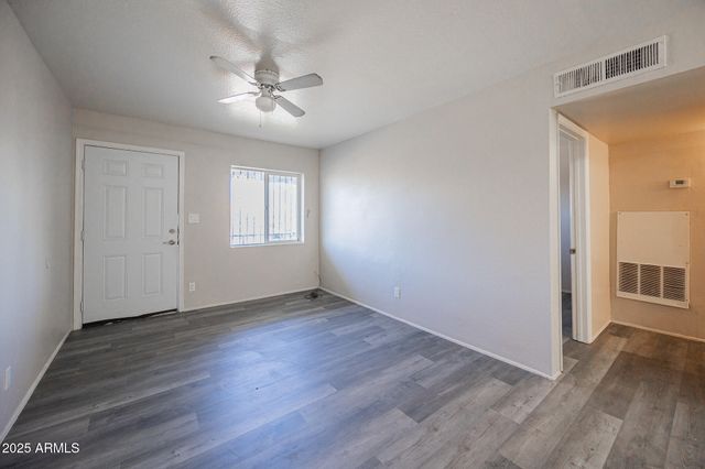 1703 W MOUNTAIN VIEW Road 14, Phoenix, AZ 85021