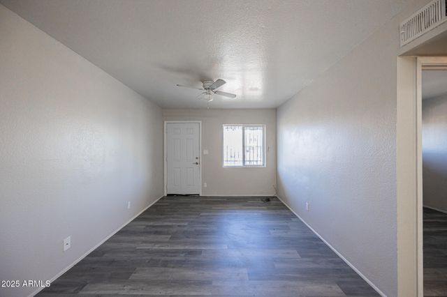 1703 W MOUNTAIN VIEW Road 14, Phoenix, AZ 85021