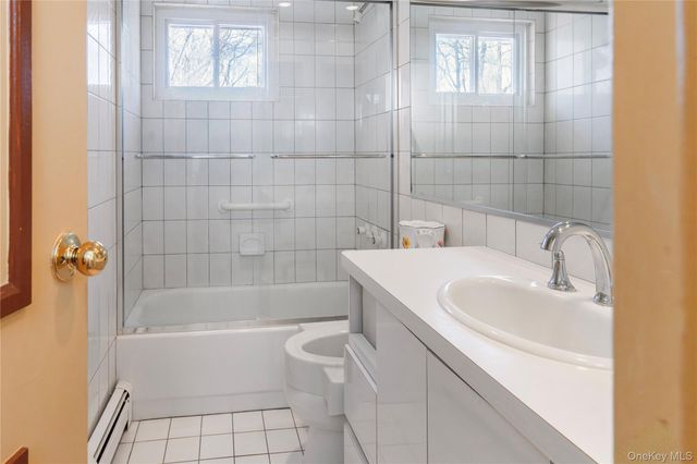 29 Serpentine Lane, Old Bethpage, NY 11804