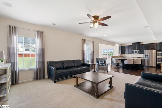 347 Kelsey Glen Lane, Simpsonville, SC 29681