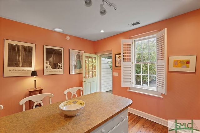 409 E Jones Street, Savannah, GA 31401