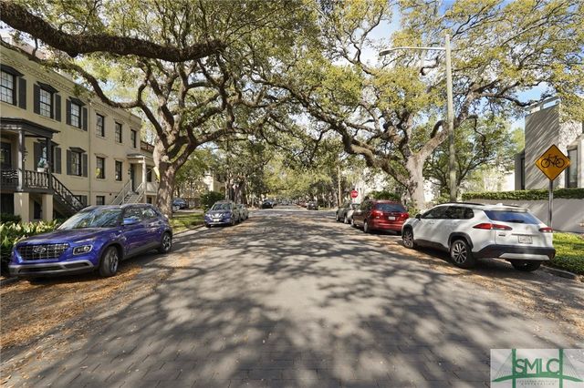 409 E Jones Street, Savannah, GA 31401