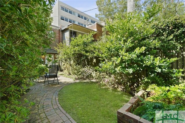 409 E Jones Street, Savannah, GA 31401