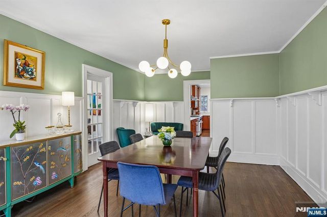 391 Up Mountain Avenue, Montclair, NJ 07043