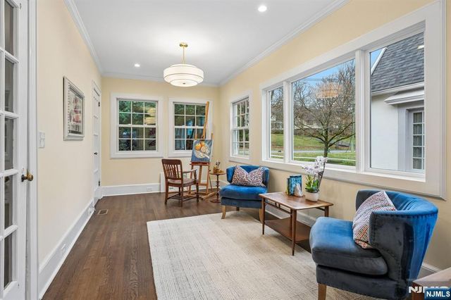 391 Up Mountain Avenue, Montclair, NJ 07043