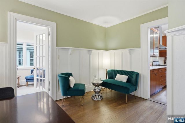 391 Up Mountain Avenue, Montclair, NJ 07043