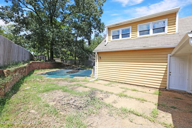 213 Longwood Drive, Clinton, MS 39056