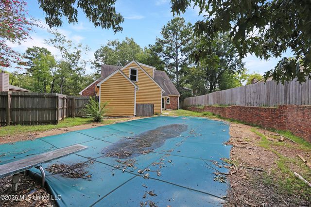 213 Longwood Drive, Clinton, MS 39056