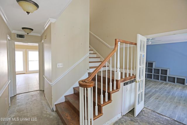 213 Longwood Drive, Clinton, MS 39056