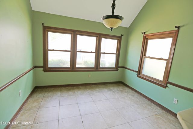 213 Longwood Drive, Clinton, MS 39056