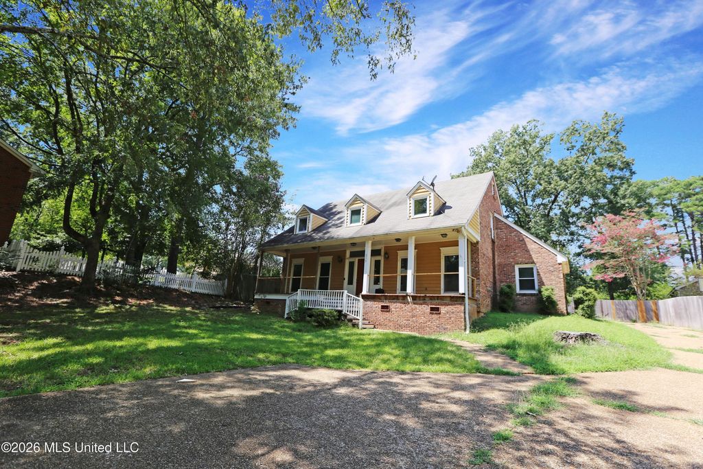 213 Longwood Drive, Clinton, MS 39056