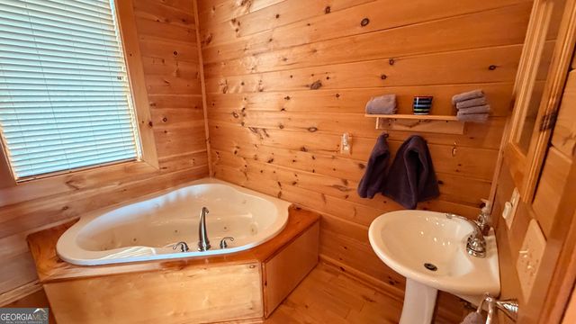 1613 Clark Drive, Hiawassee, GA 30546