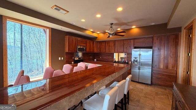 1613 Clark Drive, Hiawassee, GA 30546