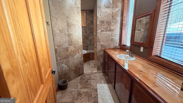 1613 Clark Drive, Hiawassee, GA 30546