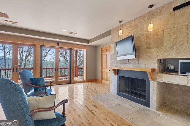 1613 Clark Drive, Hiawassee, GA 30546
