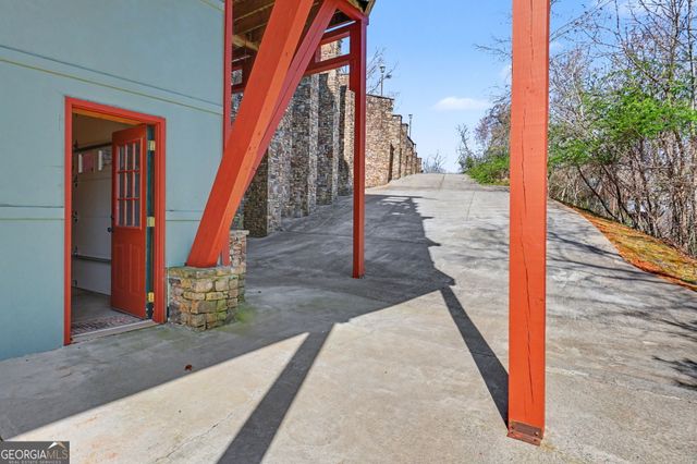 1613 Clark Drive, Hiawassee, GA 30546