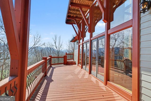 1613 Clark Drive, Hiawassee, GA 30546