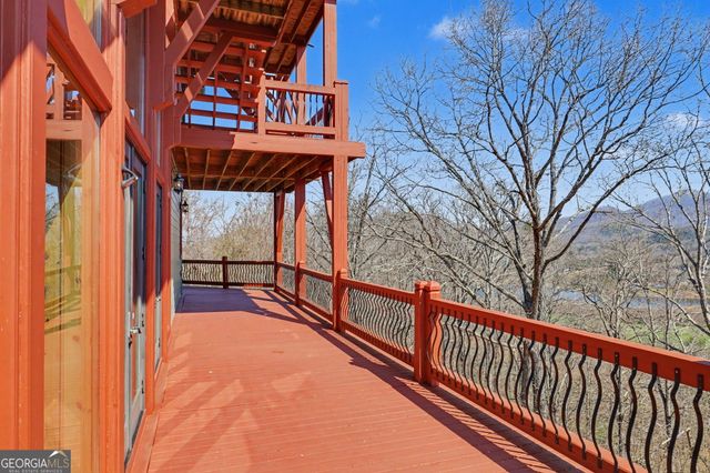 1613 Clark Drive, Hiawassee, GA 30546