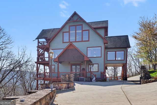 1613 Clark Drive, Hiawassee, GA 30546