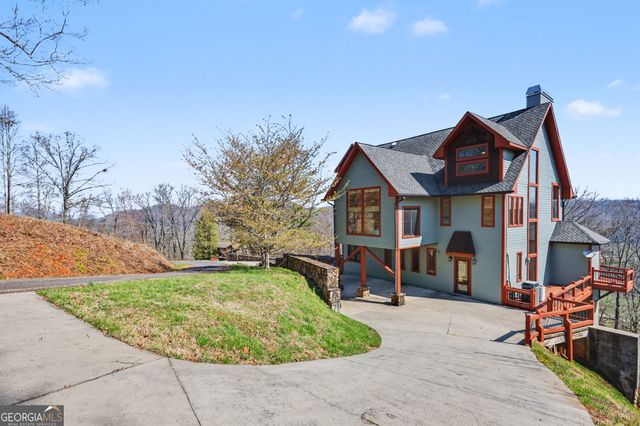 1613 Clark Drive, Hiawassee, GA 30546