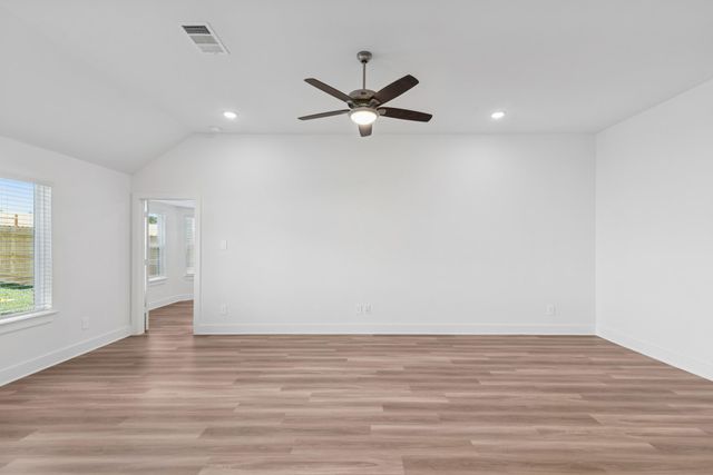 16952 Jim Sharp Drive, Montgomery, TX 77316