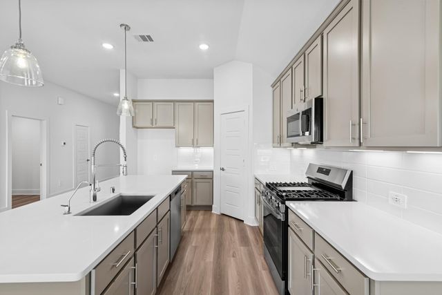 16952 Jim Sharp Drive, Montgomery, TX 77316