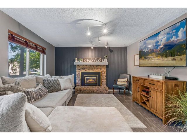 6733 Coors St, Arvada, CO 80004