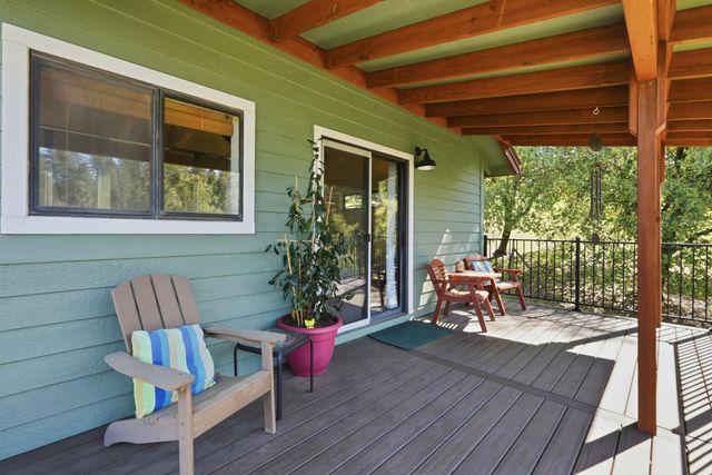 1742 Cherokee Ct, Cool, CA 95614