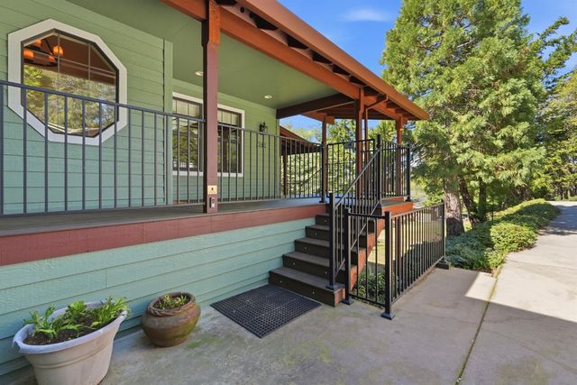 1742 Cherokee Ct, Cool, CA 95614