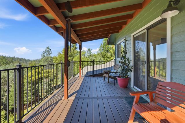 1742 Cherokee Ct, Cool, CA 95614