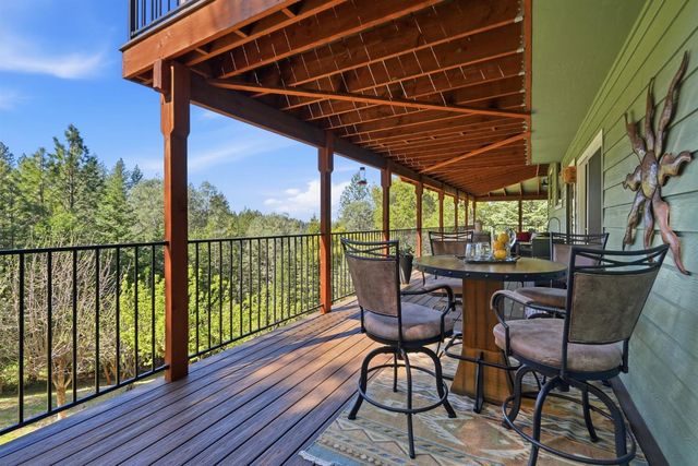 1742 Cherokee Ct, Cool, CA 95614