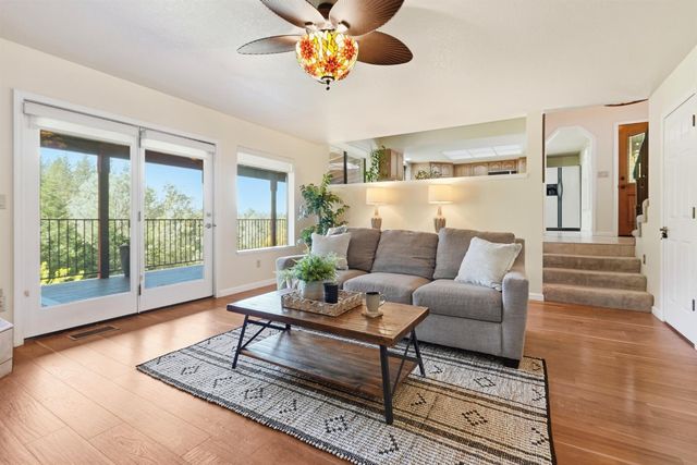 1742 Cherokee Ct, Cool, CA 95614