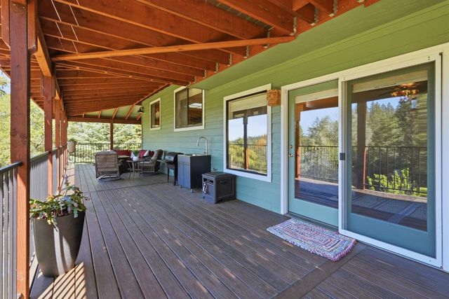 1742 Cherokee Ct, Cool, CA 95614