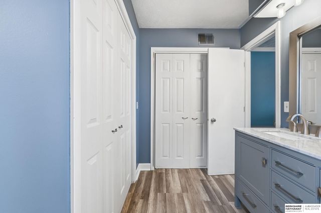 1875 S 131st Avenue, Omaha, NE 68144