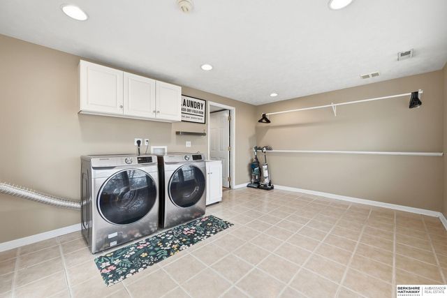 1875 S 131st Avenue, Omaha, NE 68144