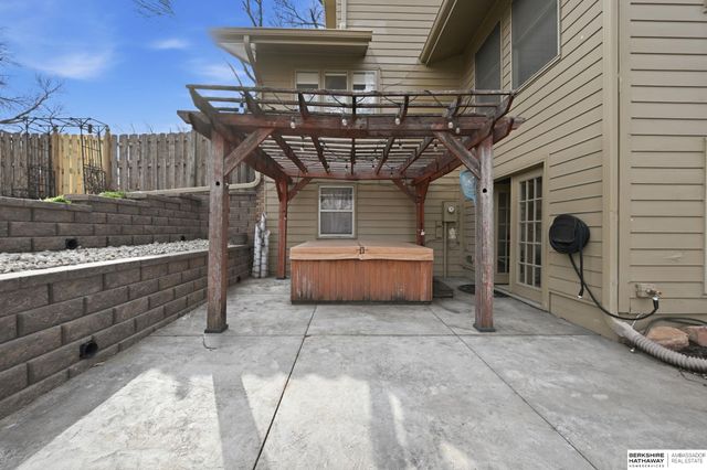 1875 S 131st Avenue, Omaha, NE 68144